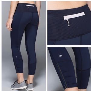 Lululemon Runday crop tights inkwell 6 pants blue